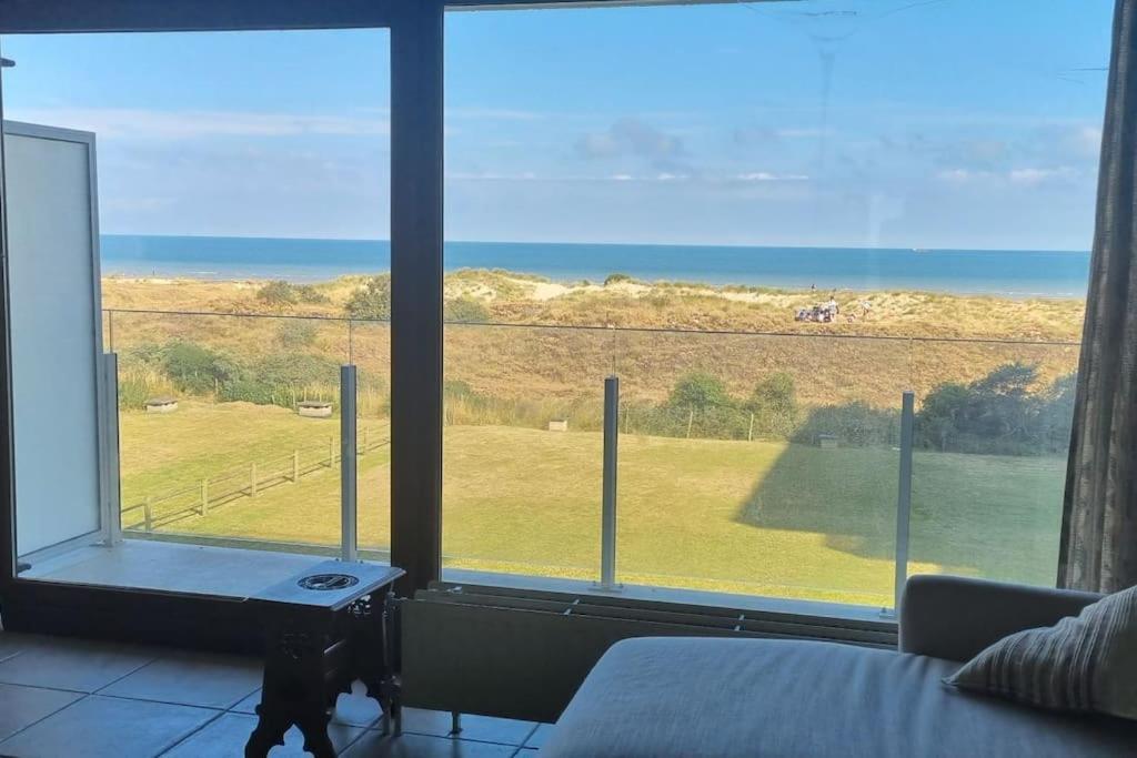 Superbe Studio Avec Une Magnifique Vue Sur La Mer. De Panne Exterior foto