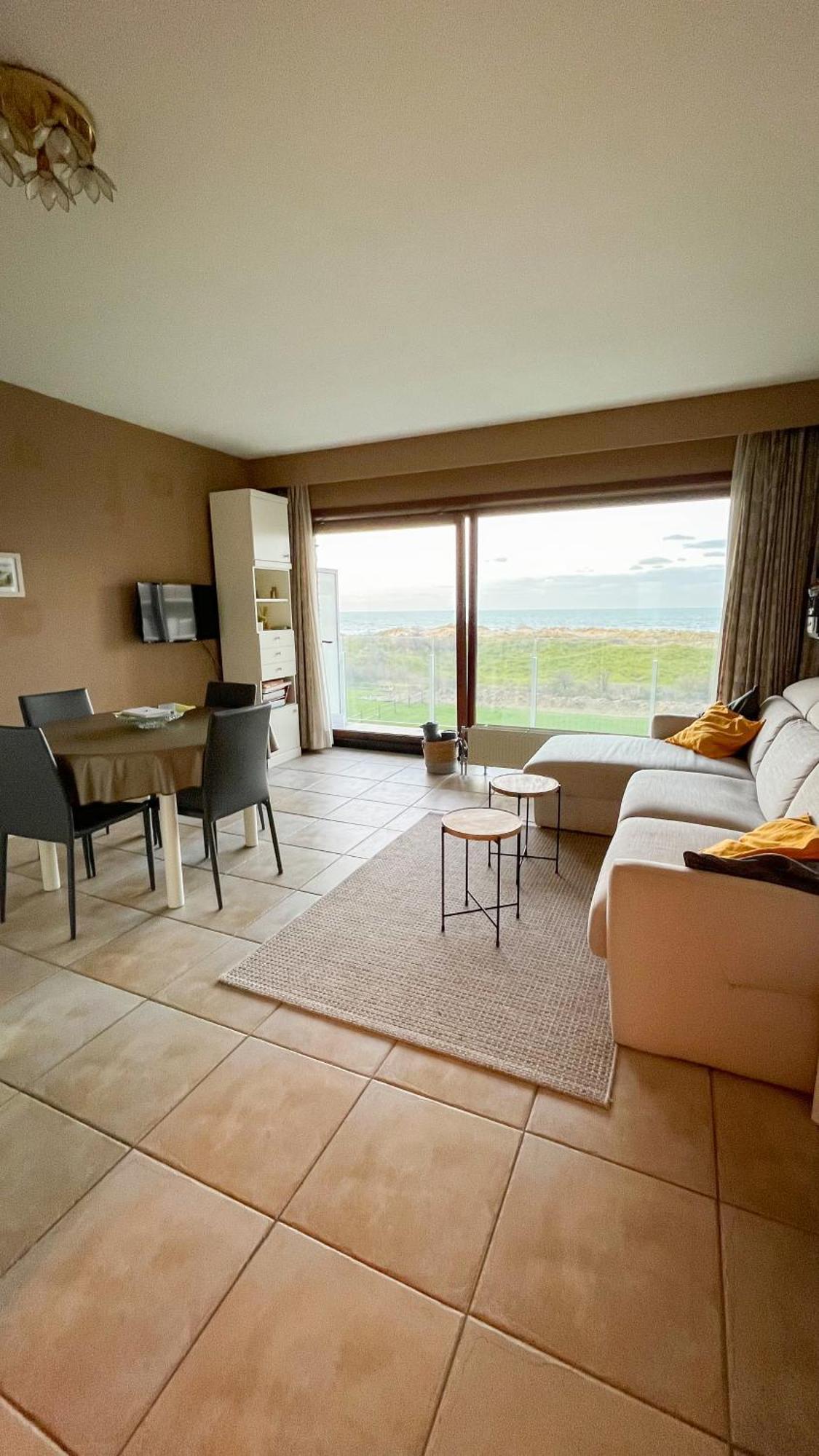 Superbe Studio Avec Une Magnifique Vue Sur La Mer. De Panne Exterior foto