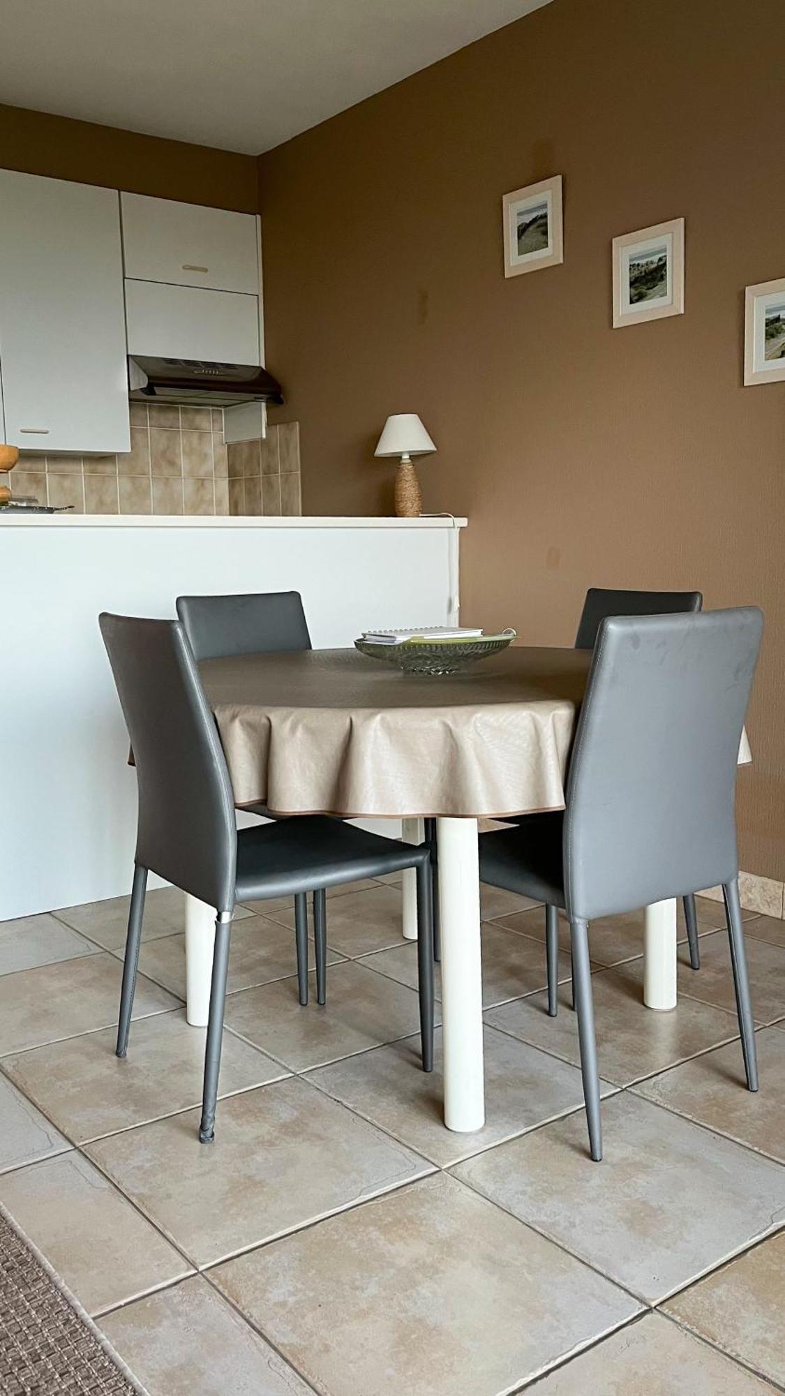 Superbe Studio Avec Une Magnifique Vue Sur La Mer. De Panne Exterior foto